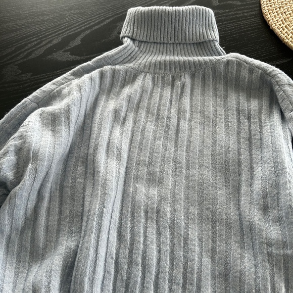 Sky Blue Rolled neck Cable Sweater Never Worn - Picture 1 of 6
